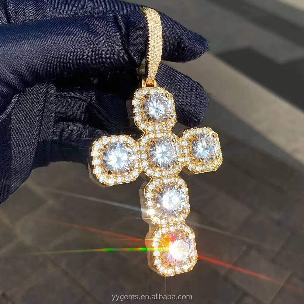 Customized Square Clustered VVS Moissanite Cross Pendant Pass Diamond Test 925 Silver Pendant Religious Accessories Jewelry