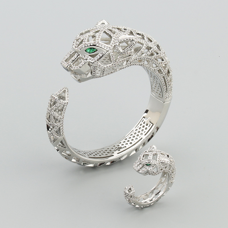 Winter New Style Bold Exaggerated Big Leopard Hollow Zirconia Bracelet Cheetah Ring Fashion Open Bracelet