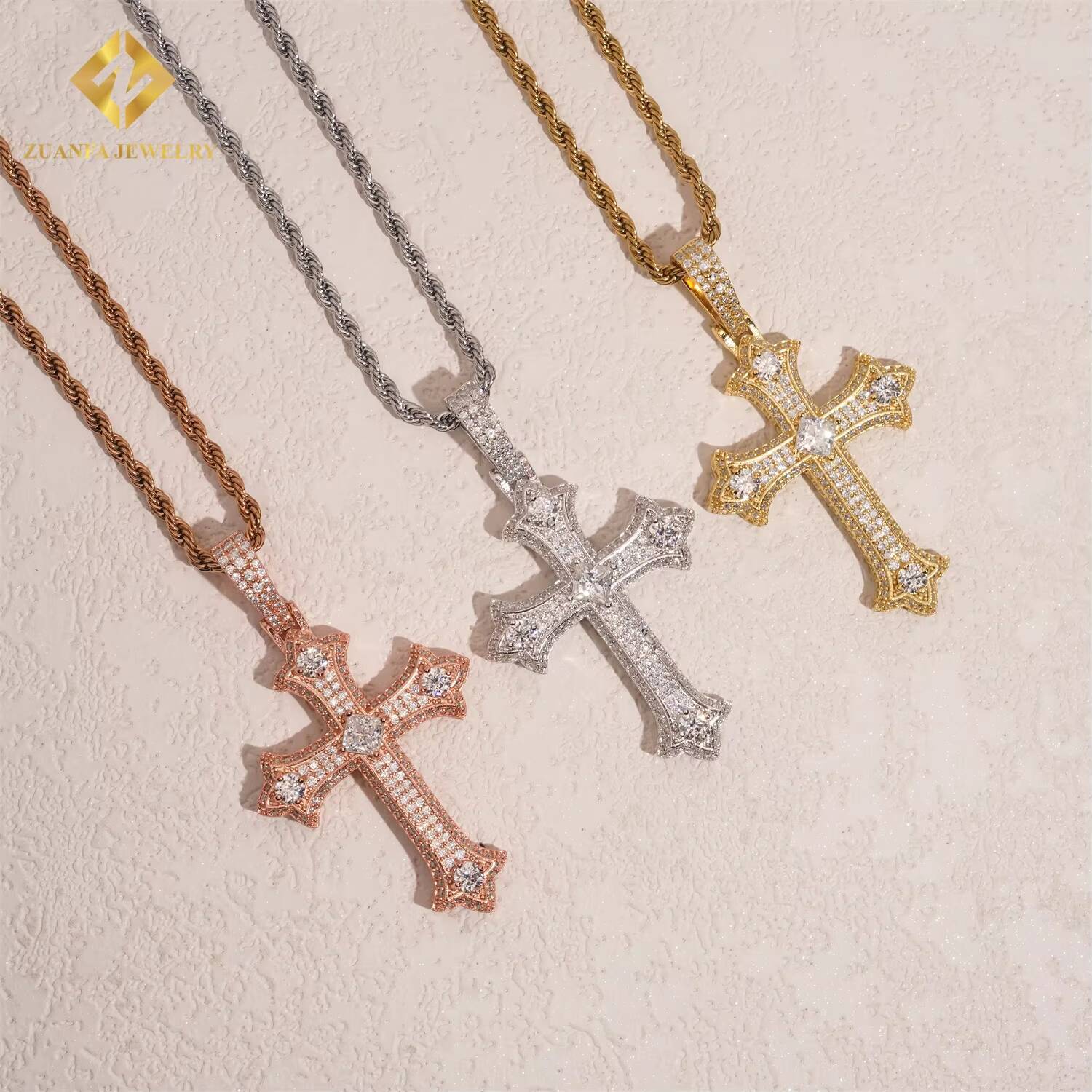 Hip Hop Fashion Jewelry 925 Silver VVS D Moissanite Pendant Men Women Charms Iced Out Shining Moissanite Diamond Cross Pendant