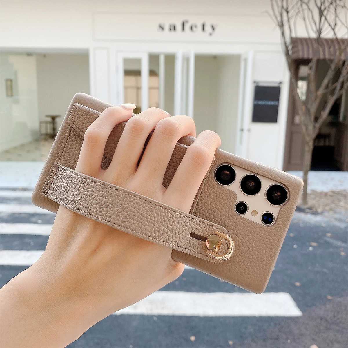 Luxury PU Leather Wrist Strap Wallet Case For Galaxy S25 S24 S23 S21 S20 FE S22 Plus Note 20 tra A52 A53 A54 C251209