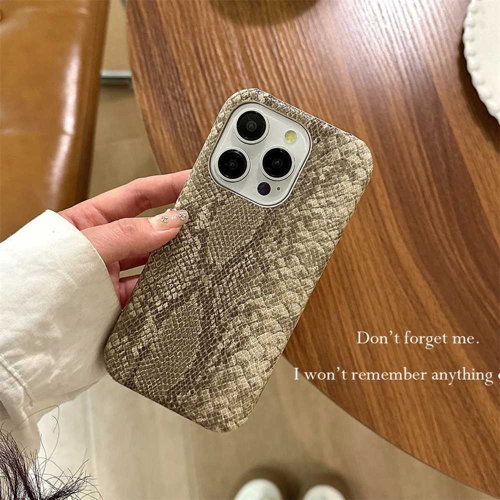 Luxury Glossy Soft Leather Phone Case For iPhone 15 14 13 12 Pro Max Snake Lizard Pattern Shockproof Back Cover Funda C251209