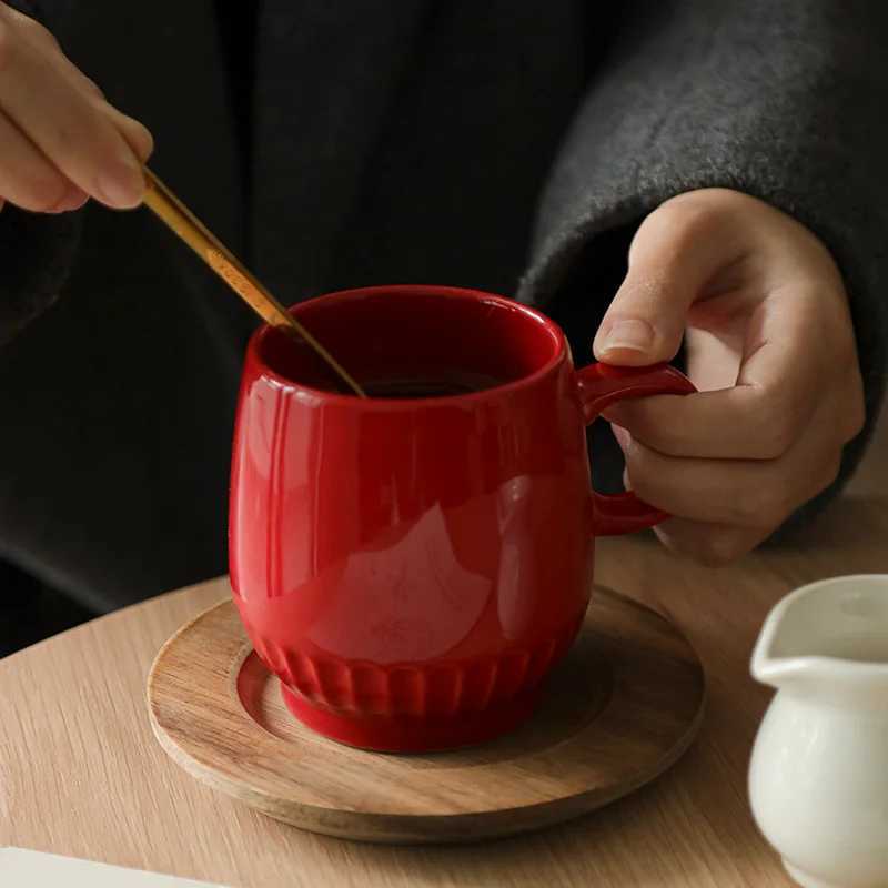 Creative Red Shoes Shaped g with Handle Household Solid Color Ceramic Water Cups Off Coffee Cups Christmas Gift for Friends H251209