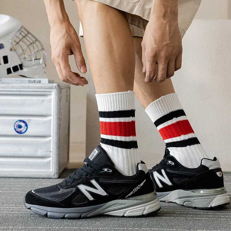 Men Man Striped Socks Japanese Style Loose Socks High School Students Harajuku Sock Solid Colors Needles Knitting Cotton SocksT251209