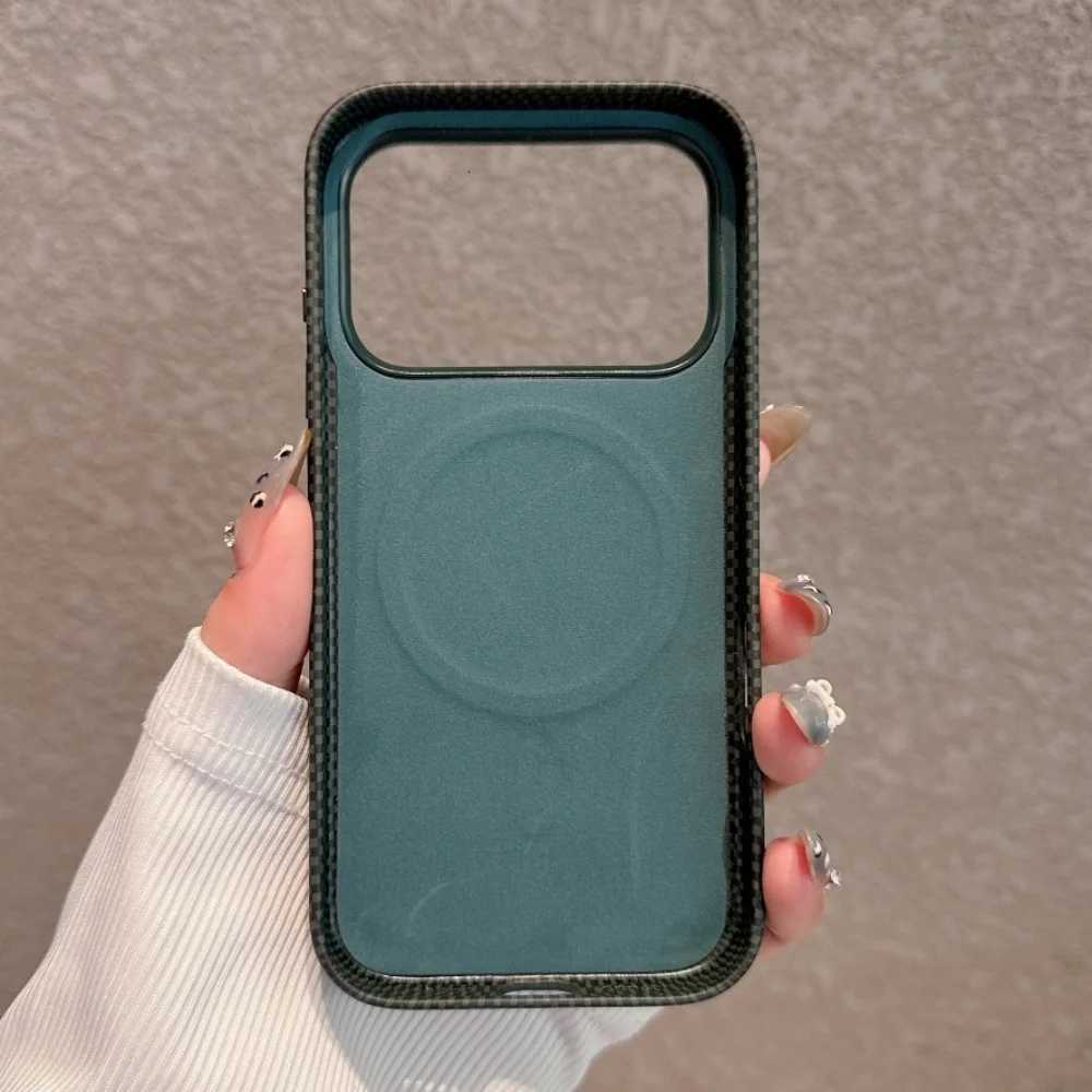 Built-in Magnetic high end Carbon Fiber for Phone Case for iPhone 17 Pro Max Air 17 Pro Wireless Charge Shockproof Case C251209