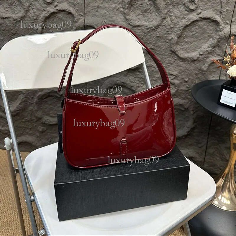 Le5A7 Women Handbag Le 5 a 7 Hobo Fashion Underarm Patent Leather Designer Crocodile Clutch Wallet Black Cherry Red Shoulder Bag