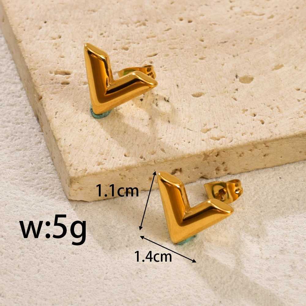 E147 Golden V-shaped small stud for womens fashion Korean style simple letter personality stainless steel earrings K251209 H260129