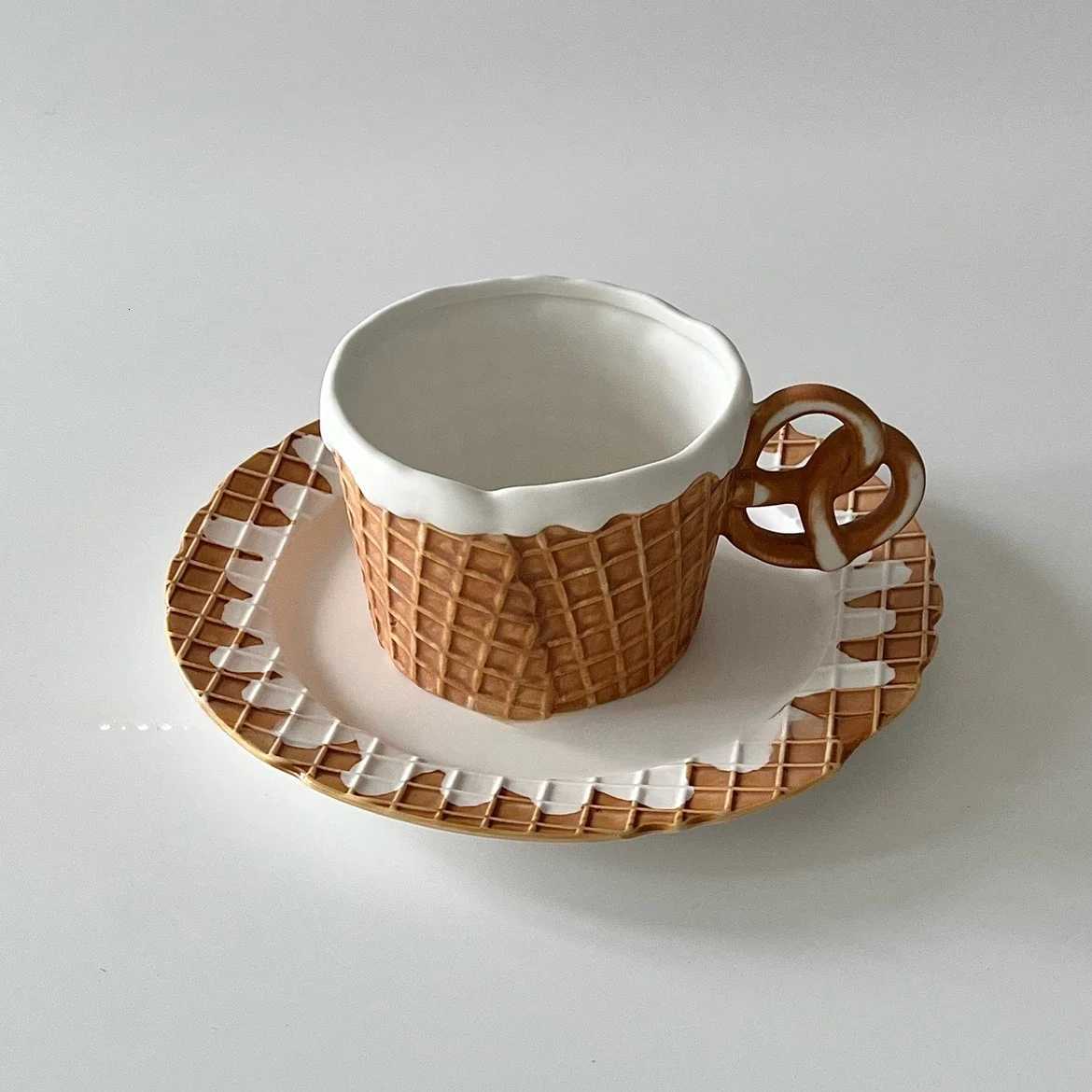 Japanese Creative Cookie Shaped Ceramic Tableware gs Plates Cute Coffee Cups Desserts Breakfast Plates H251209