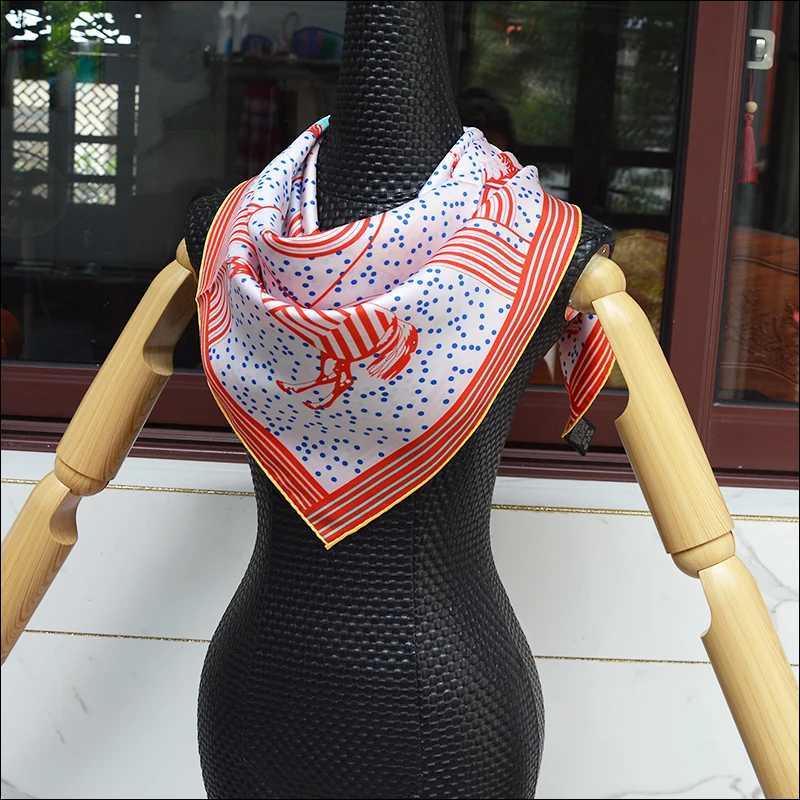 Luxury Sunscreen Headscarf M90F134-2 Coarse twill easy to shape 90 90 silk square scarf spray painting process hand rolled edge Y251208