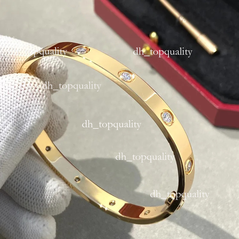 Cart Bracelet Designer Trendy Bangle Fashion Luxury Cart Jewlery Titanium Steel 18K Gold Plated Diamond For Woman Man Bracelets Silver Designer Jewelry 755