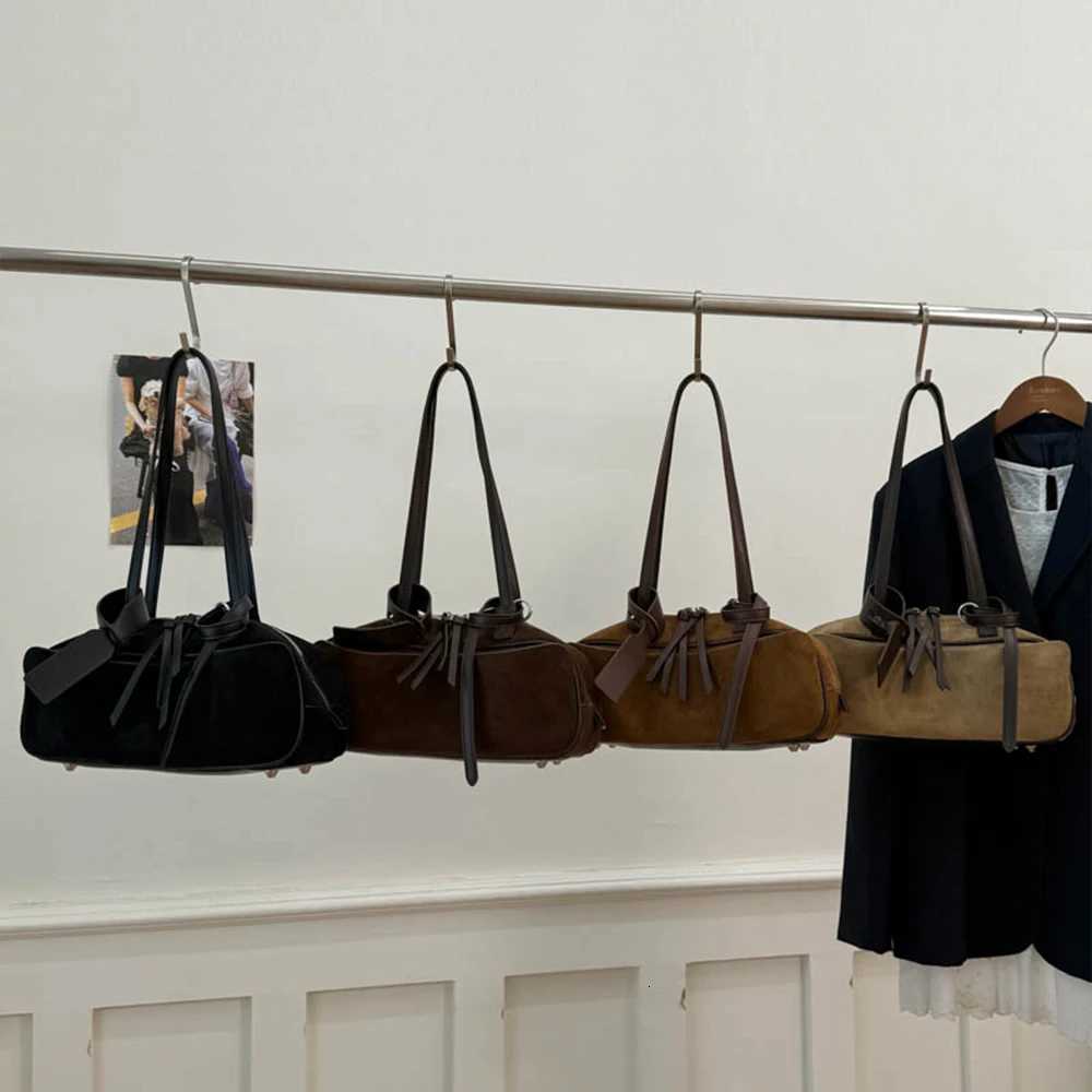 Hand-Held Bowling Bag for Wens Autumn and Winter New Fi Trend Suede Underarm Bag Niche Cmuting Bag Y251209