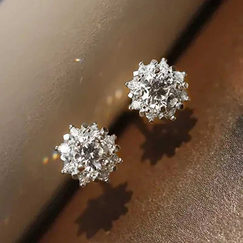 2025 new European and American minimalist snowflake geometric design earrings high-end niche personalized elegant accessories H260202