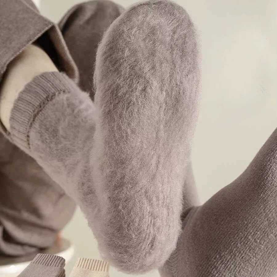 1/2/4/6/8/10/13/15/20Pairs Winter Thermal Socks for Men Women Cold Weather Insulated Socks Outdoor Hiking Skiing Warm Snow ThickT251209