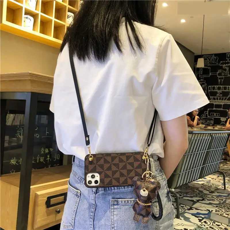 Diamond Bear Lanyard Girl Soft Case For Iphone 14 13 11 12 Pro Max Mini 7 8 Plus Xr X Xs Max Se 2020 Leather Phone Cover Fundas C251209