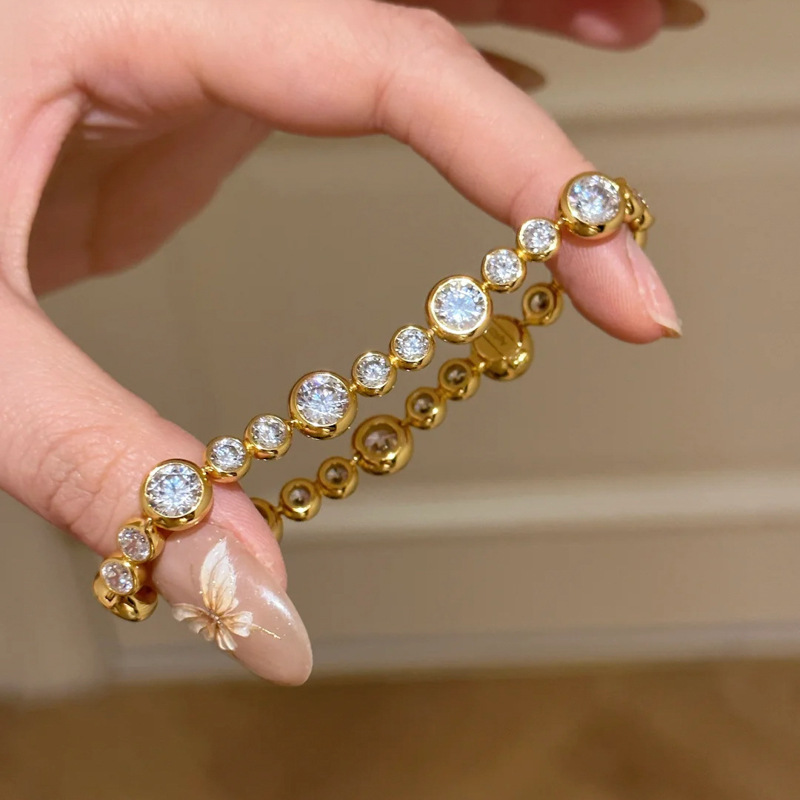 Korean Style New Super Shiny Zircon Round Casual Fashion Niche Bracelet Light Luxury High-end Elegant Women's Jewelry - view 3