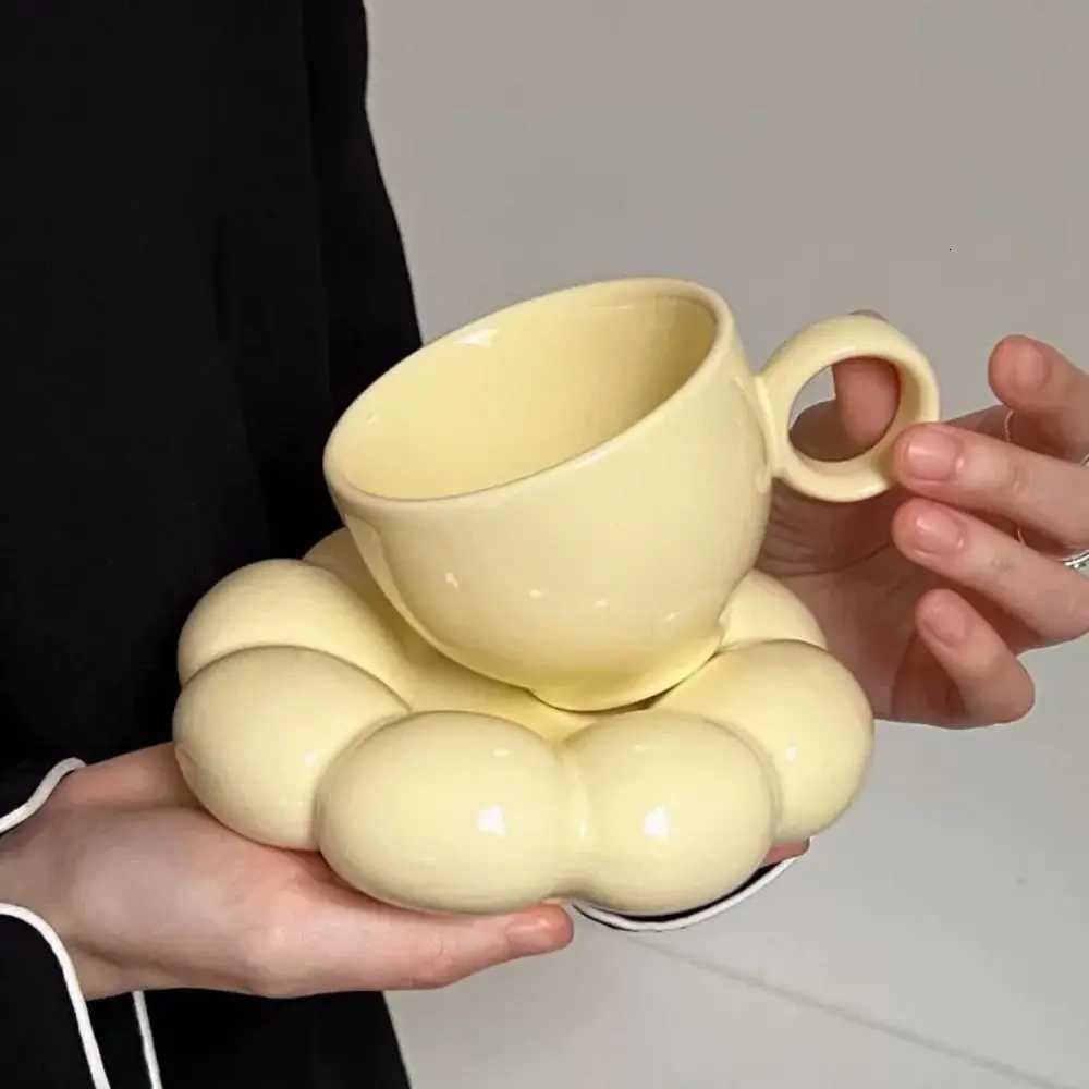 New Durable Portable High Quality Fashion INS Coffee g Set Ceramic Flower Shape Breakfast gs Milk Cup Breakfast H251209