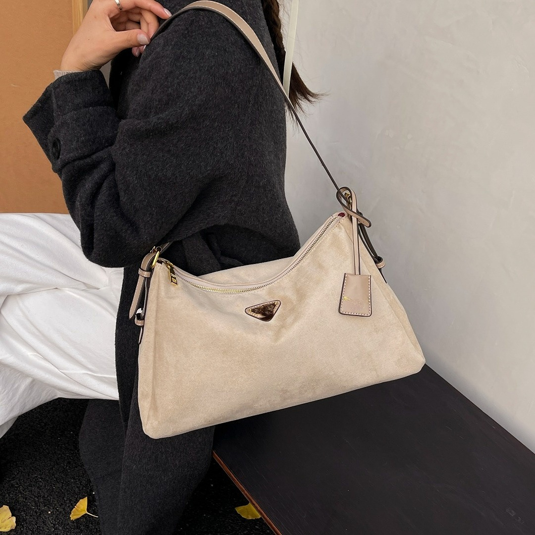 Top Designer Handbag High-Quality Women's Shoulder Bag Fashionable Shoulder Crossbody Bag Lightweight Luxury Crossbody Underarm Bag 2026