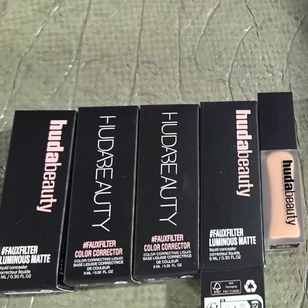 HUDA Beauty FauxFilter COLOR CORRECTOR Glossy Matte Concealer 9ml Brightening Lasting Correction Brightening Black Eyes Defects
