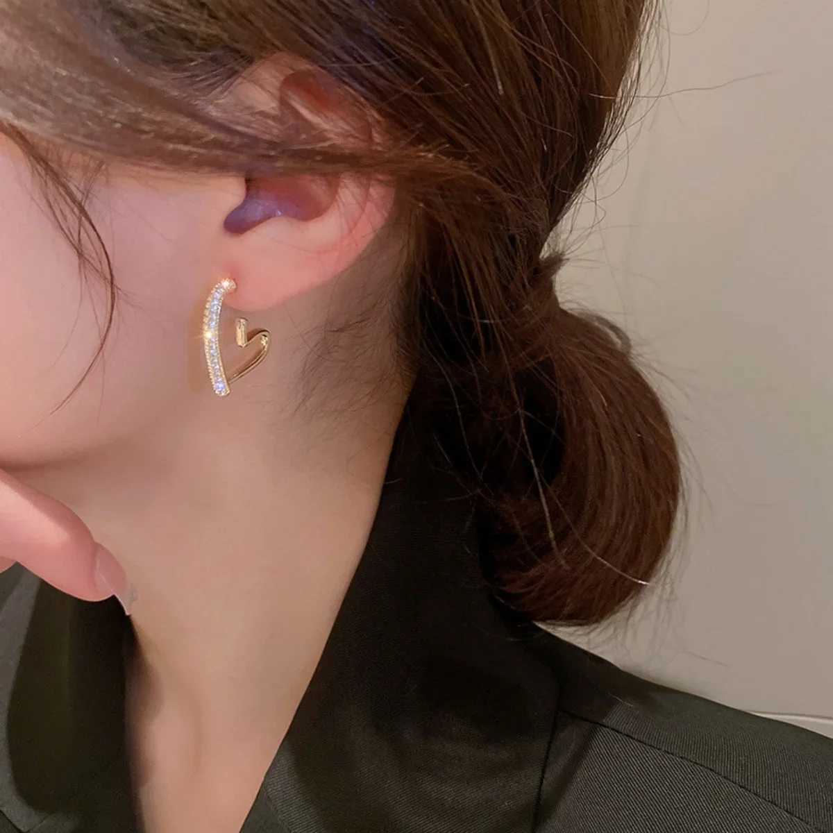 Trendy Simple Gold Color Hoop For Women Girl Crystal Heart Minimalist Earrings Party NEW Jewelry Gifts K251209 H260202