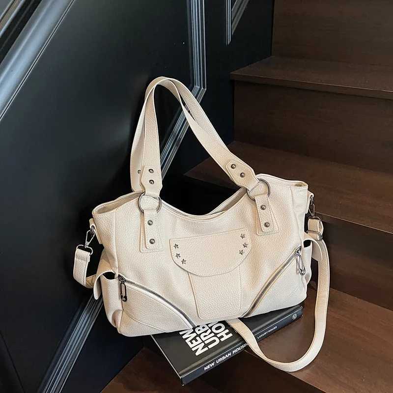 2025 Studded Motorcycle Bag Vintage Small Tote Bag for Wen Trendy Shoder Crossbody Purse Summer Cmuter Handbag Y251209