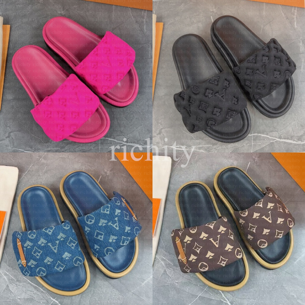 Slides Designers Slippers Pool Pillow Sandals Women Men Platform Slipper Classic Brand Summer Beach Scuffs Flat Comfort Mule Denim Embossed Slide Soft Sandal