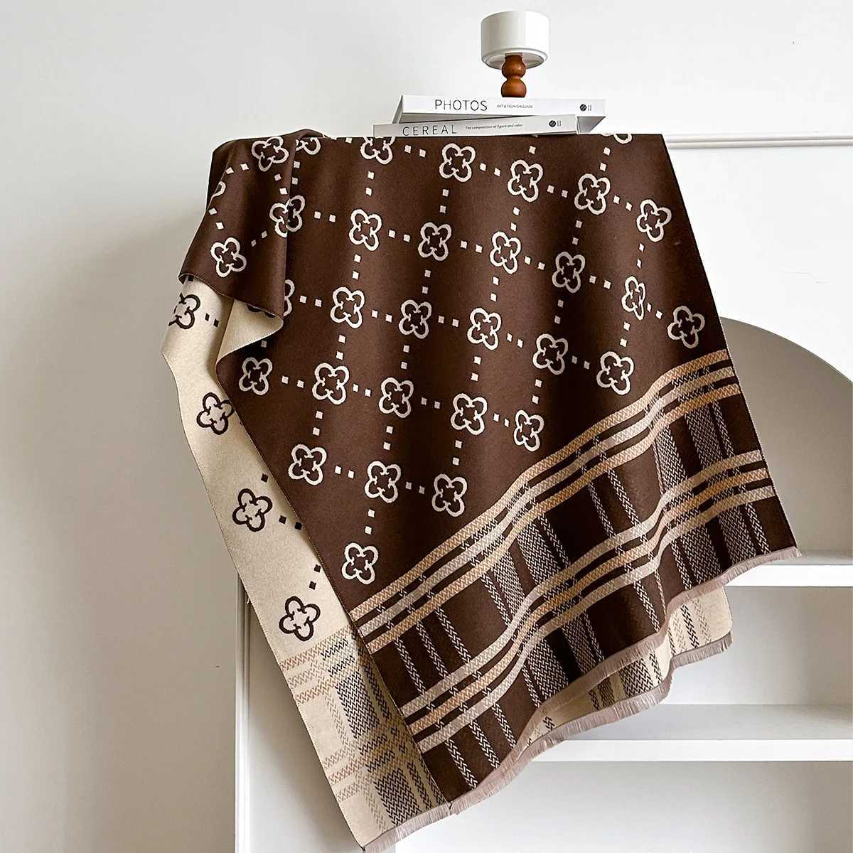 Luxury New Luxury Winter Two-Sided Cashmere Long Fringe Scarves High Quality Women Thicken Wrap Shawl Ladies Pashmina Warm Scarf Y251208a