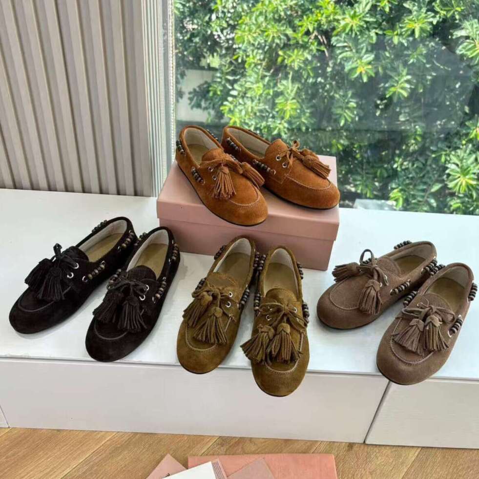 Luxury Suede leather beaded tassel Mocassini loafers designer shoe women slip on round toe flat Fashion ladies boat shoe Simple dress office Vacation casual shoes