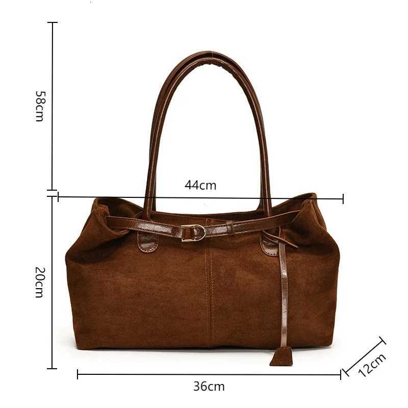 Autumn Winter Wens Suede Underarm Tote Bag Large Capacity Cmuter Shopper Shoder Bag 2025 New Trendy Soft Leather Handbags Y251209