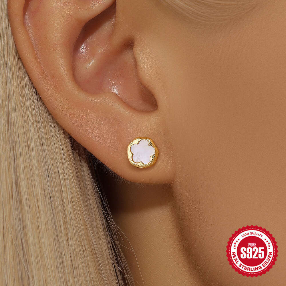Earring For Women Designer Luxury 2026 S925 Sterling Silver Daily Wear Luxurious Diamond-Encrusted High-End White Shell Flower Hoop Ear Clips Women 