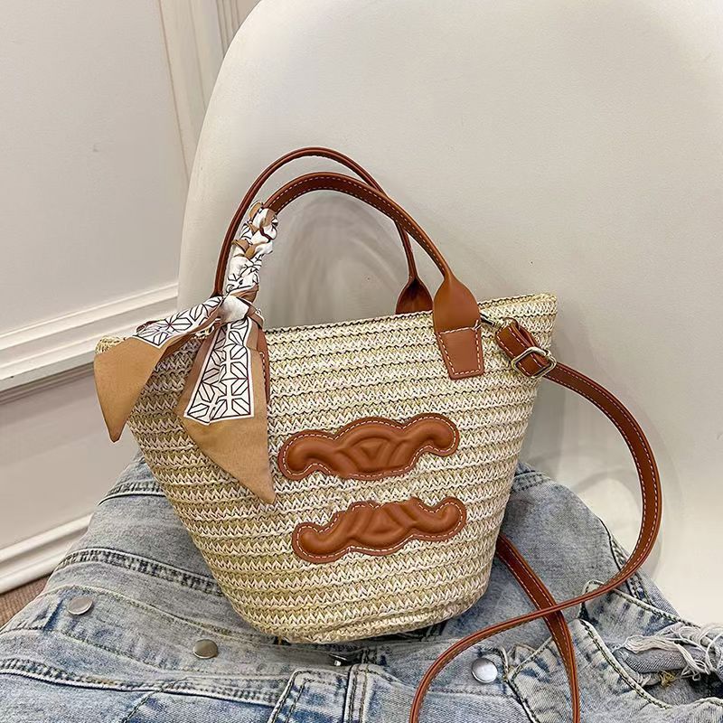 2026 New Top French Vegetable Basket Shoulder Strap Beach Holiday Straw Tote Leisure Large-capacity Retro New Seaside Woven Shoulder 10A