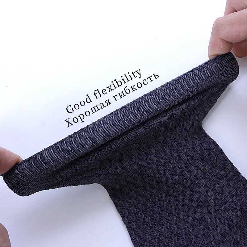 5 Pairs/Lot Mens High Quality Bamboo Fiber Socks Sweat Absorbent Breathable Medium Tube Socks Business Casual Solid Color SocksT251209