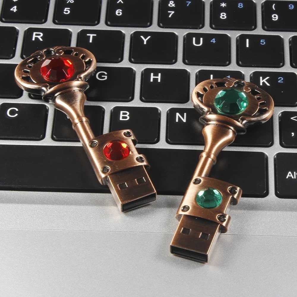 Metal Shaped Key USB 20 High-speed Flash Drive 64GB Copper Love Pen Drive 32GB Memory Stick Fashion Business Gift U Disk C251209
