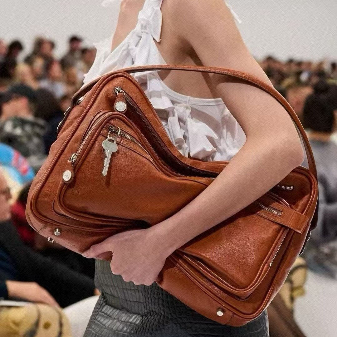 Real Leather Top Handle Bags Unisex Shoulder Bag Strap Handbags Ziplock Travel Multi-compartment Motorcycle Totes Key Men Women Crossbody Pouch Underarm Bags 3489