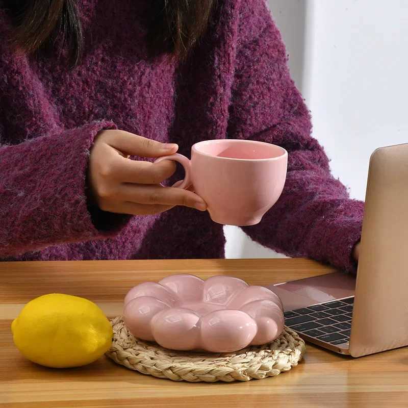 Creative Thicke Clouds Ceramic Coffee Cup Saucer Art Exquisite g Couple Teacup Gift Table Top Display g He Decoration H251209