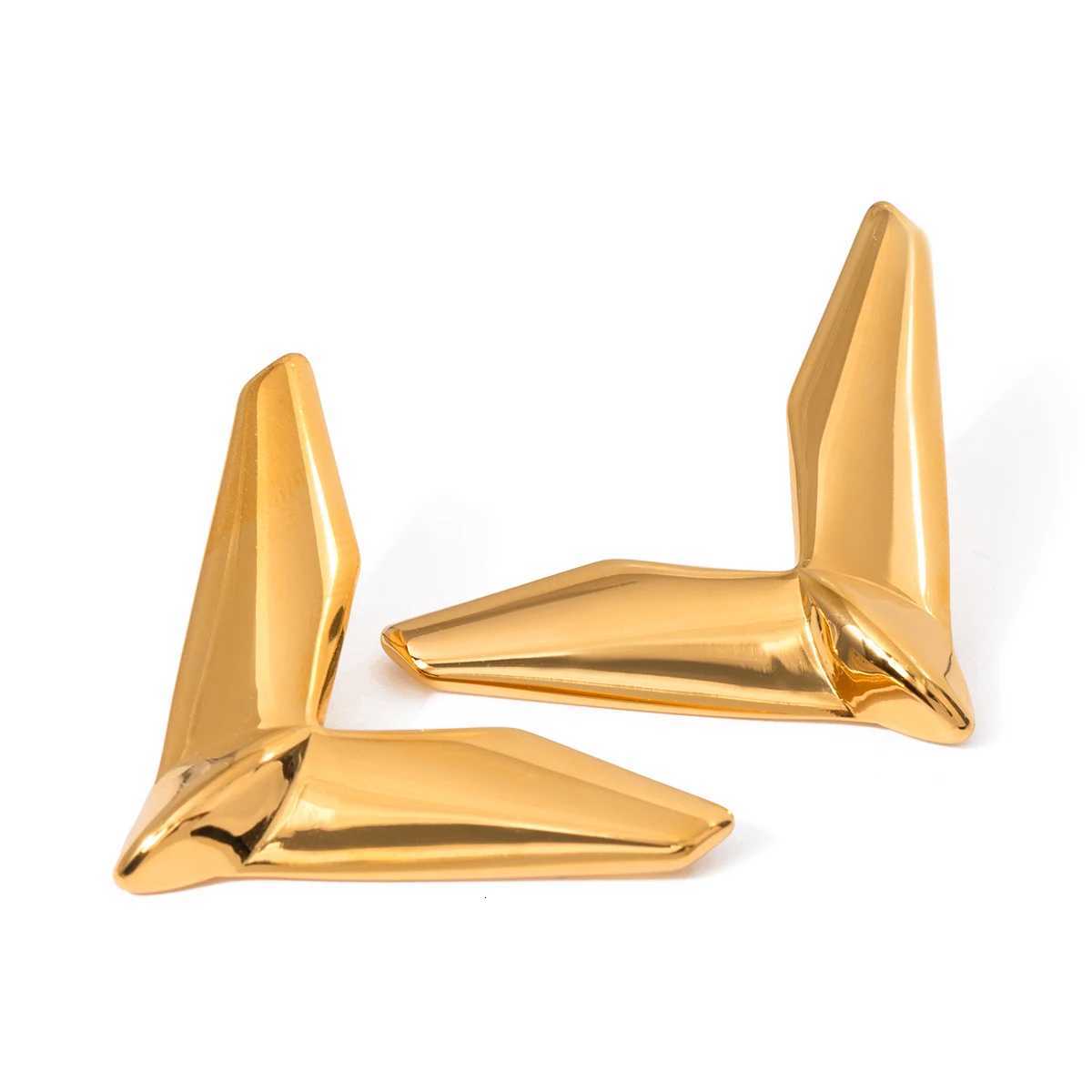 High-Grade 18K Gold Plated Stainless Steel Geometric V-shaped Unusual Earrings Waterproof Attractive Prevent Allergy Jewelry K251209 H260202