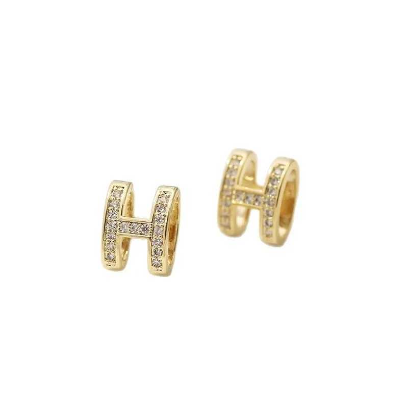 Small slightly inlaid zircon H-letter stud earrings exude a sense of high-end elegance and a unique design for women J251208