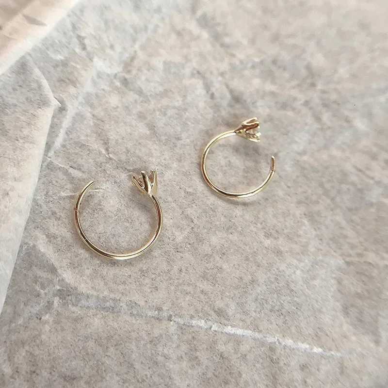 Korean Round Hoop for Women Temperament Inlaid Zircon Simple Copper Earrings Daily Small Ear Hook Jewelry K251209 H260129