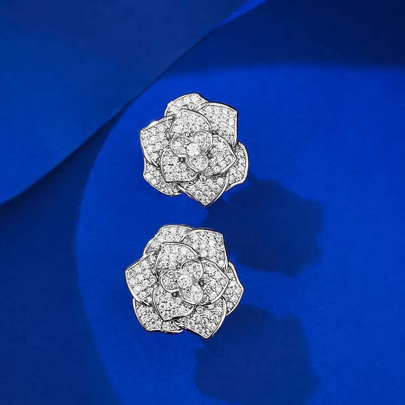 2023 New S925 Silver Luxury Set with Diamond Camellia Flower Rose Earrings for Womens Exquisite Versatile Style K251209 H260202
