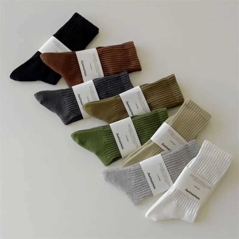 Knitting Cotton Men Socks Casual Breathable Hip Hop Skateboard Sports Socks Men Male Fashion Solid Color Streetwear Long SocksT251209