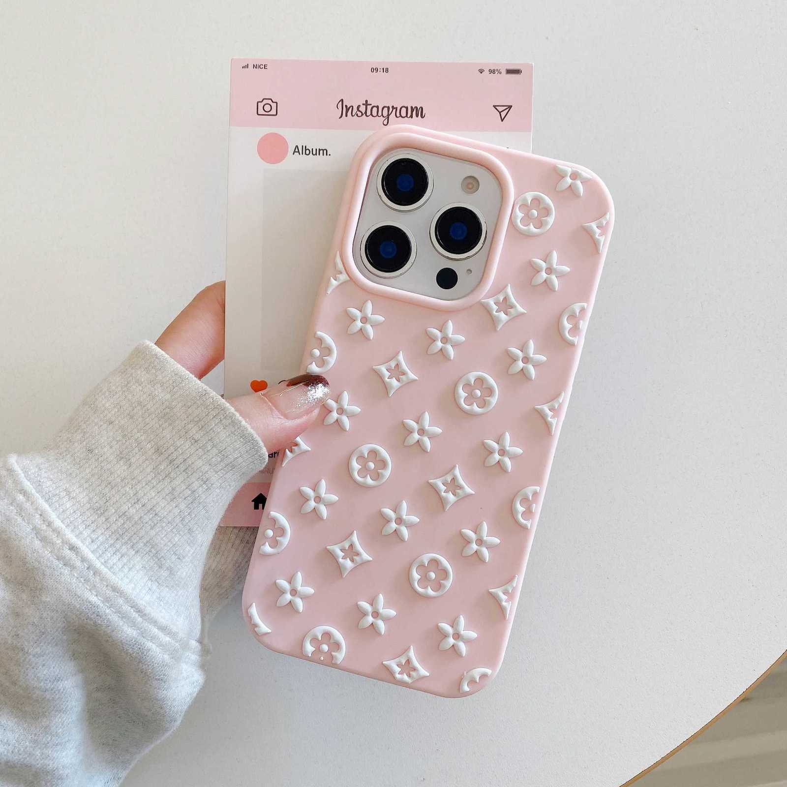 Korean Ins Little Flower Phone Case For IPhone17 17pro Max 16 16pro 16Prax 16plus Soft Silicone Phone Cover C251209