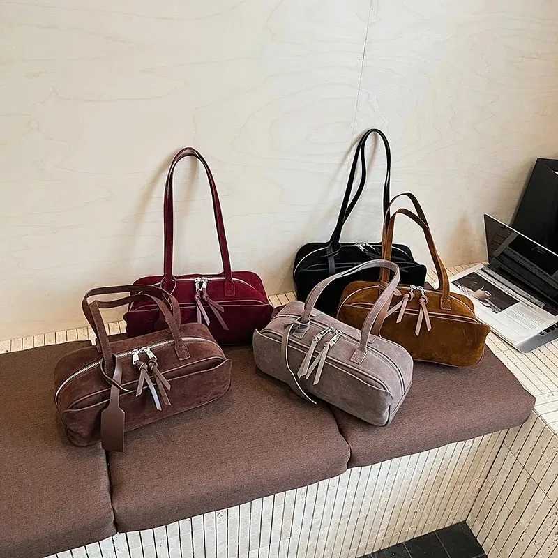 Brand Trend Design Shoder Bags for Wen Lat Luxury Designer Handbags PU Suede solid red Top-handle Bag Cmute low Bag Y251209