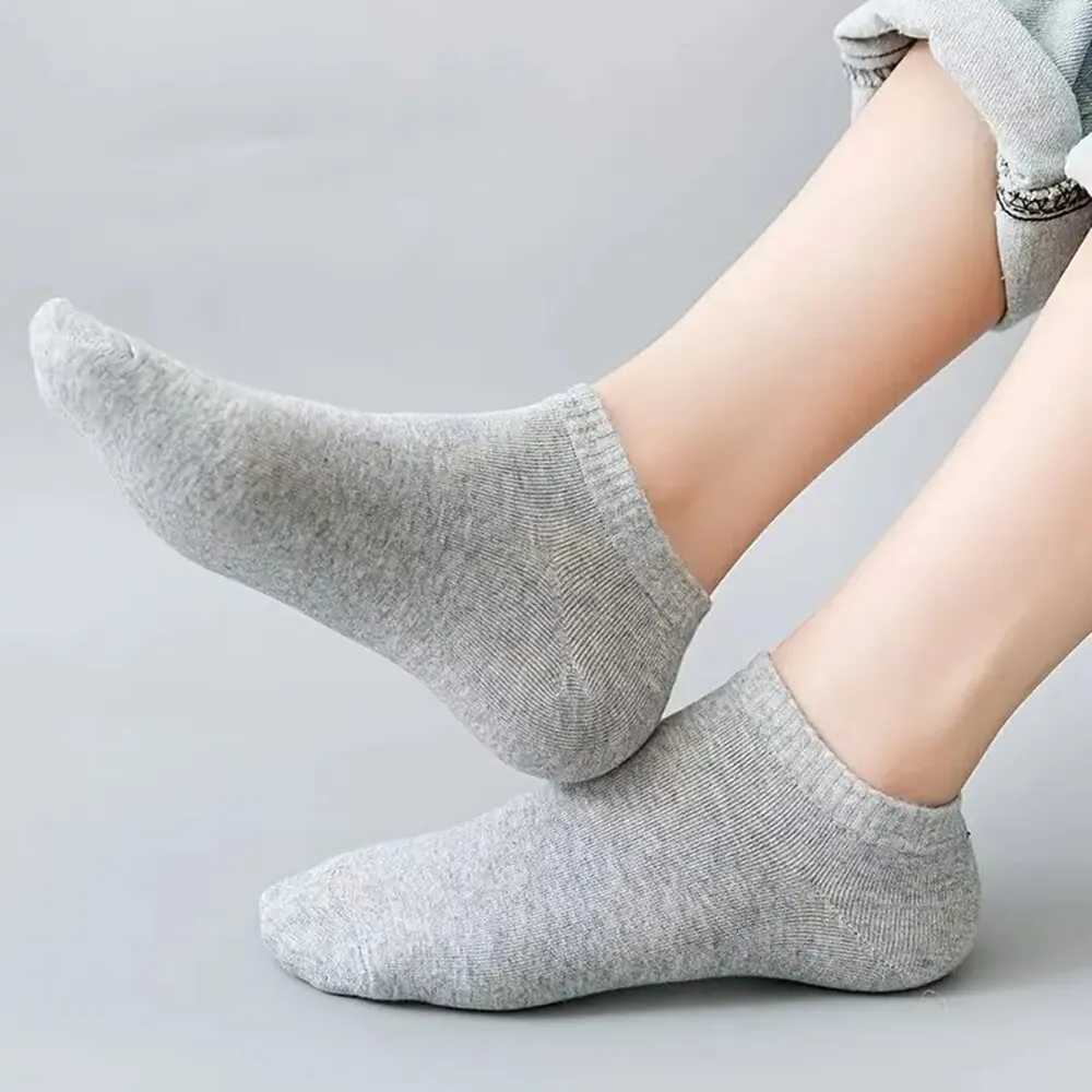10 Pairs Mens Boat Socks Breathable Sweat Absorbing Solid Color Mature Atmospheric High-Quality Mens Sports Business Low SocksT251209