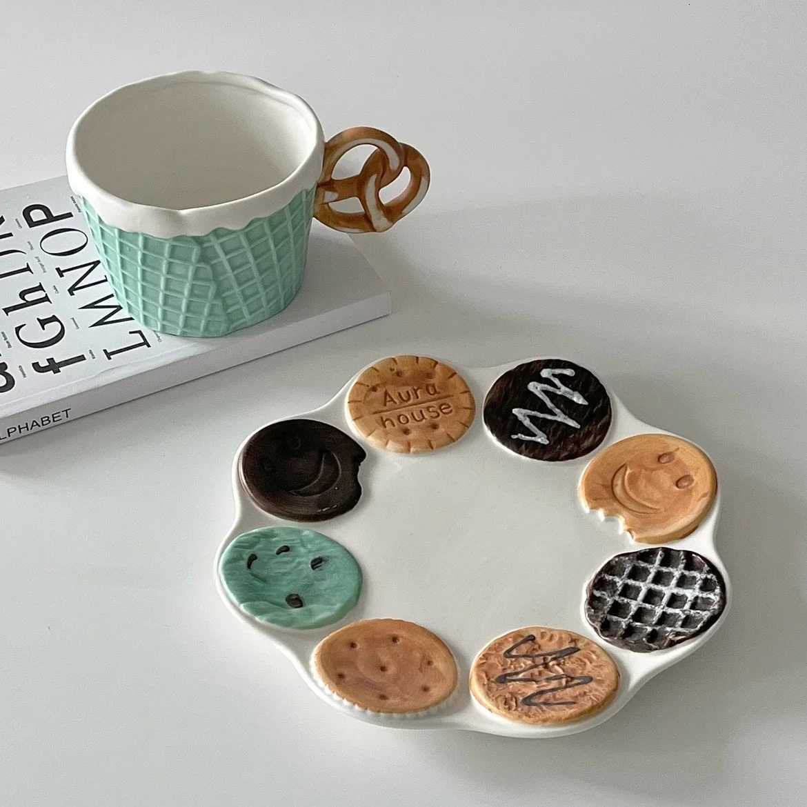 Japanese Creative Cookie Shaped Ceramic Tableware gs Plates Cute Coffee Cups Desserts Breakfast Plates H251209