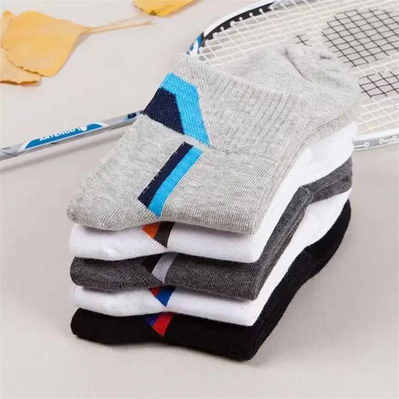 5Pairs/Lot Mens High Quality Cotton Socks Breathable Non-slip Classic Business Mid-tube Mens Socks Summer Autumn Sports SocksT251209