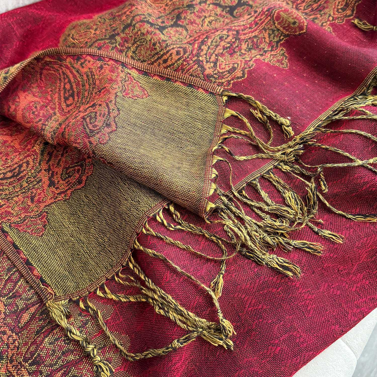 Luxury 2025 Tassel Blanket Design Thick Pashmina New Winter Warm Soft Shawl Wrap Print Scarf Women Coldproof Neckerchief Poncho Stoles Y251208