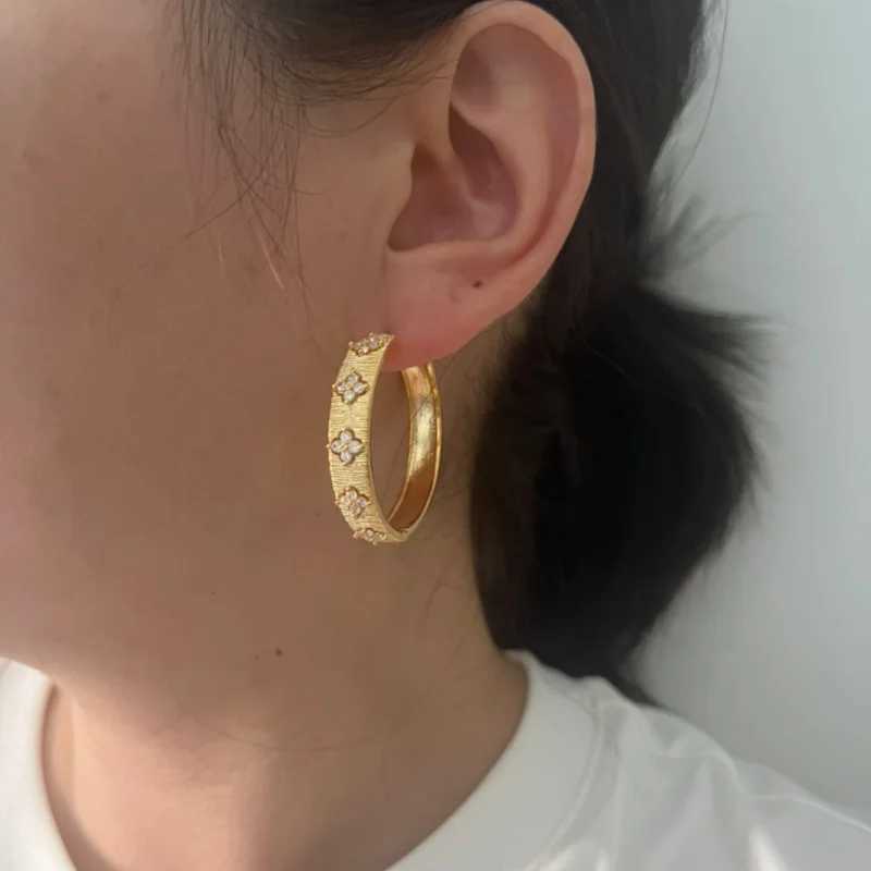 2025 French new design fashion jewelry 14K gold plated large round zircon leaf earrings elegant womens daily work accessories J251208