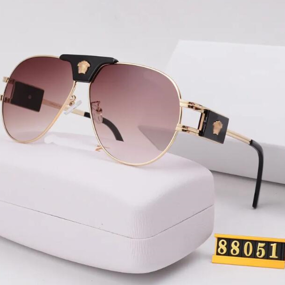 Sunglasses Luxury Fashion Classic Sunglasses For Men Metal Square Gold Frame UV400 Unisex Designer Vintage Style Attitude Sunglasses Protection Eyewear
