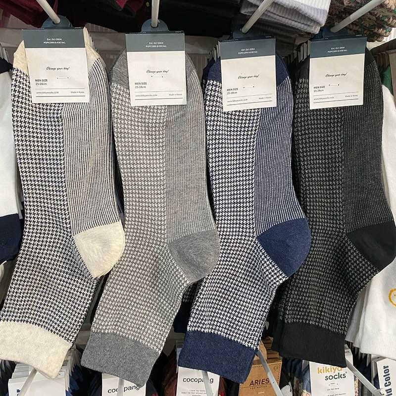 Gentleman Mens Socks Solid Color Combed Cotton Plaid Business Style Sport Mid Tube Boys Skateboard Novelty Breathable GiftsT251209