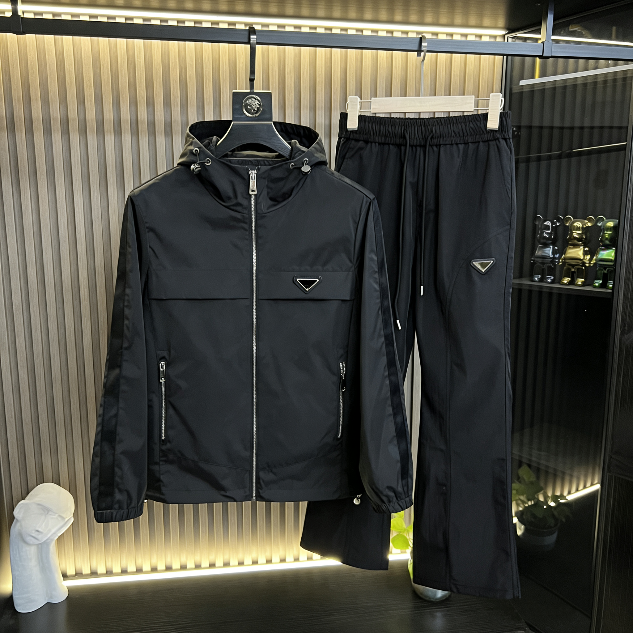 Men's Sports SuitsQuick-Dry Breathable SpringSummer Surplus Stock GymRunning Sets Mix Order &Ready to Ship Men's Tracksuits #K51