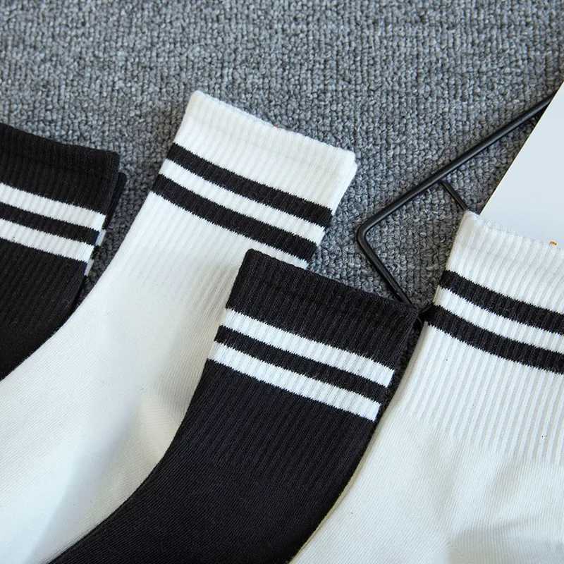 Unisex Socks Women Men White Black Crew Socks Female Male Solid Color Socks Short Cotton Sock Striped Soks Spring Summer SoxT251209