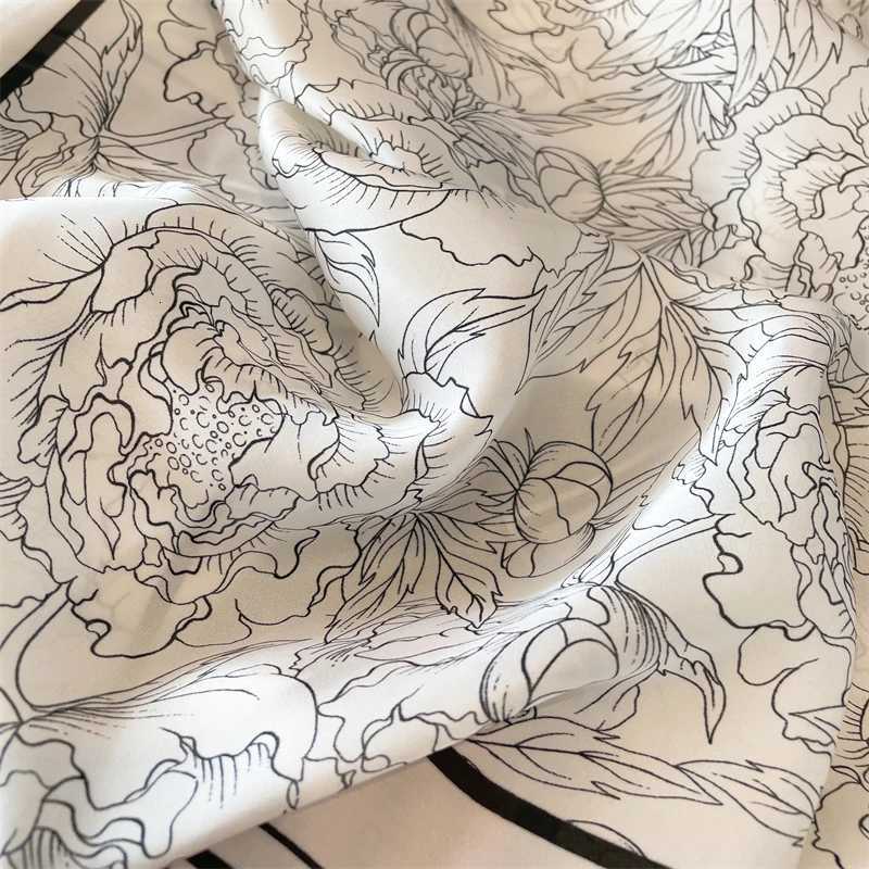 Luxury Fashion Scarves for Women Shawl Print Silk Satin Hijab Scarf Female Bandana 7070cm Luxury Brand Square Shawls Scarfs For Ladies Y251208